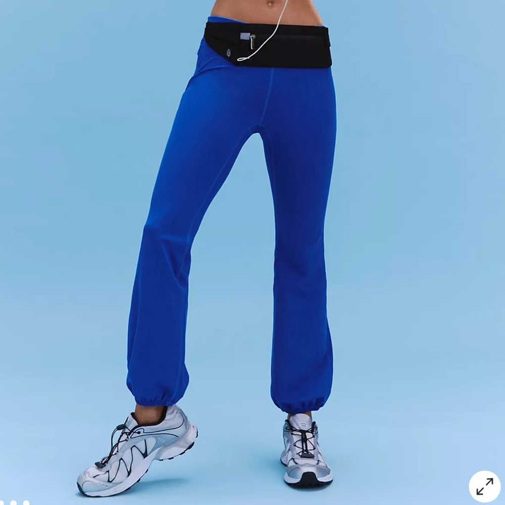 Free People Movement “Let’s Bounce Bubble Pants” 👖